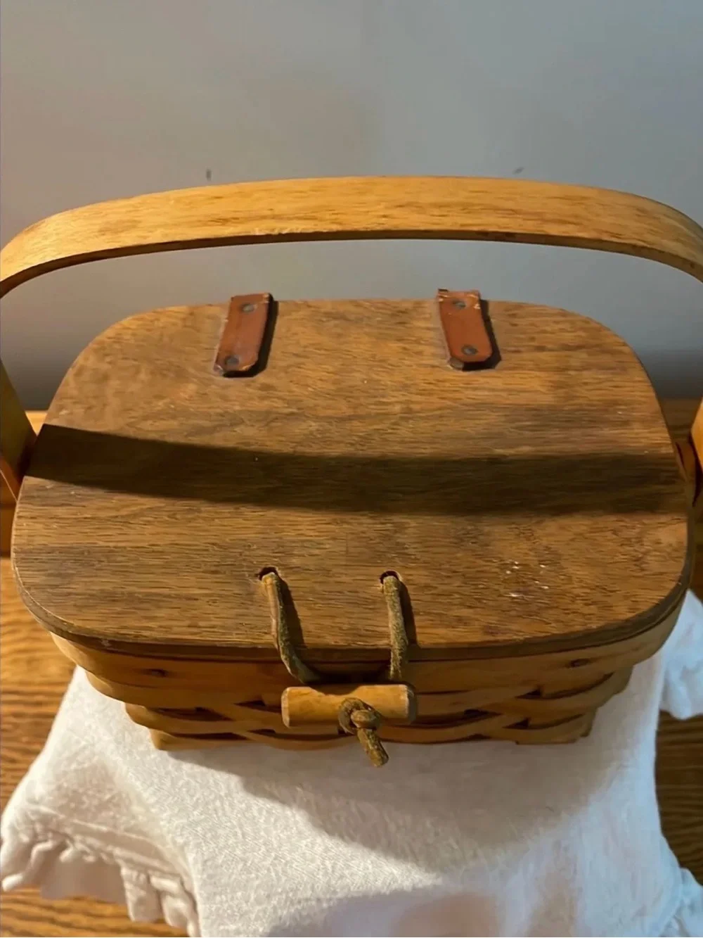 Vintage Longaberger Hinged Lid Handled Purse Basket